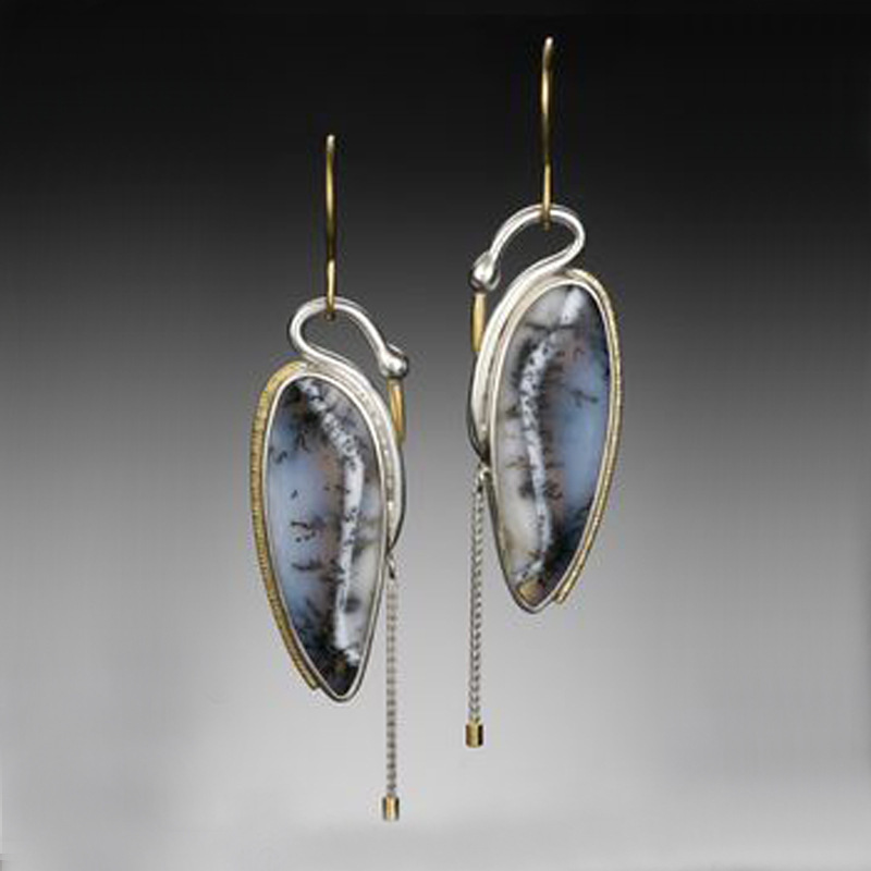 Rong Yu Paris Fashion Elegant Hibiscus Stone Little Swan Earrings Luxury 925 Plated Ancient Silver 14K Gold Color-separated Earrings Rong Yu Paris Fashion Elegant Hibiscus Stone Little Swan Earrings Luxury 925 Plated Ancient Silver 14K Gold Color-separated Earrings