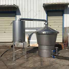 不锈钢酿酒设备 定做投料100斤家庭小作坊白酒酿造设备 图片
