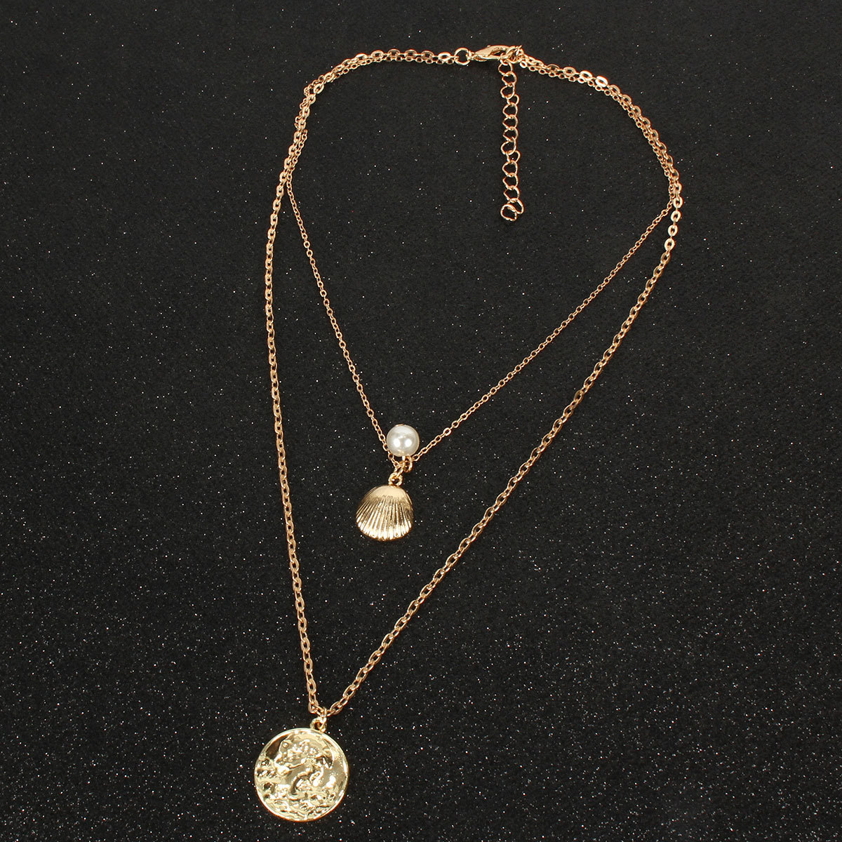 Avatar Coin Shell Pendant Necklace Female display picture 3