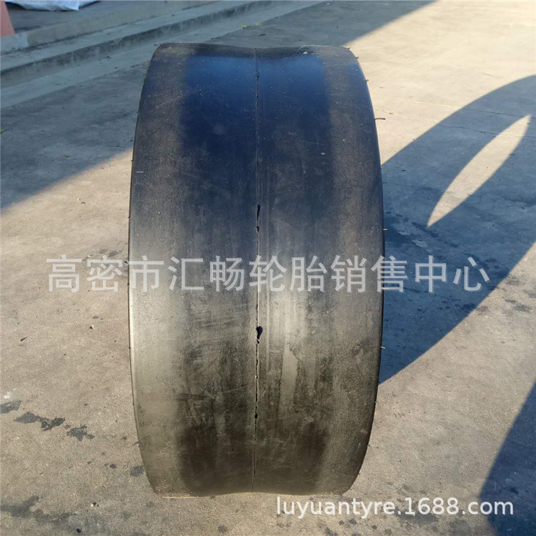 11.00-20 12.00-20 压路机轮胎 1100-20 光面 工程轮胎