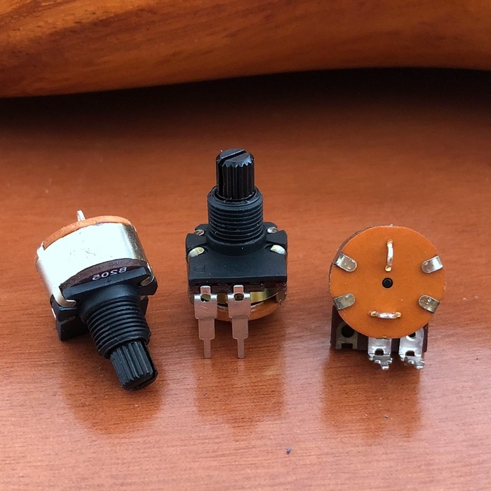 HT 149型单联带B2M塑料黑色含螺纹15MM2电阻器电子元器件电位器