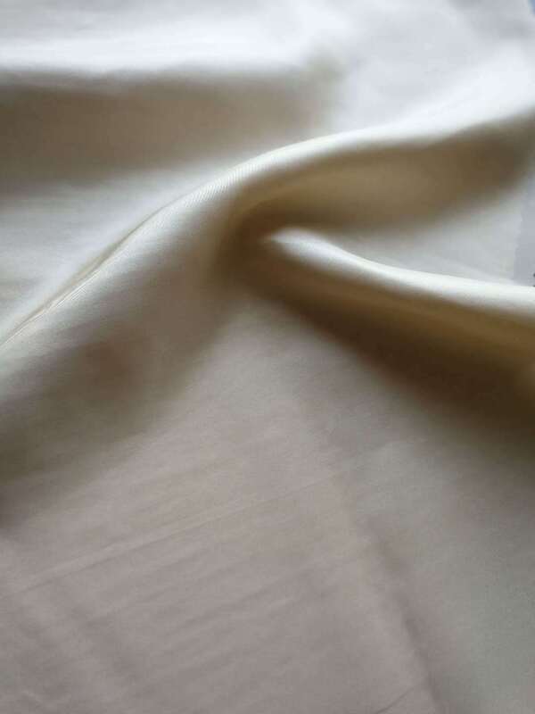 All Silk Electric spinning fabric industrial wiping trial 12m/m114cm men's windbreaker fabric