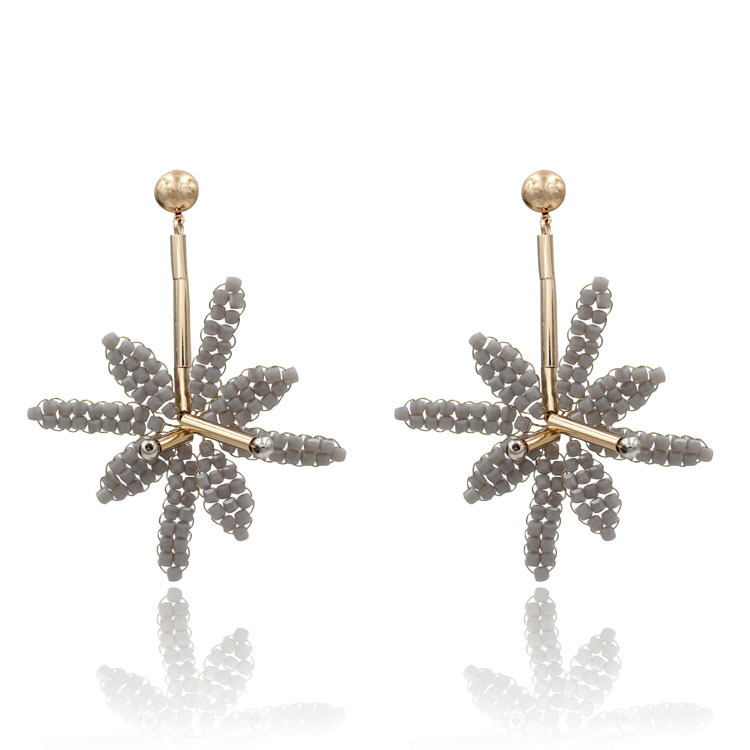 19欧美新品耳饰创意民族风手工串珠耳坠编织五瓣花复古耳钉批发