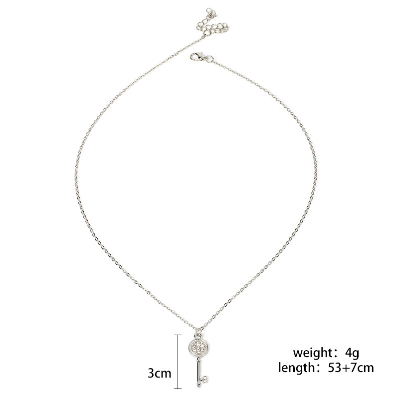 Hot Selling Fashion All-match Temperament Luxury Diamond Key Pendant Necklace display picture 1