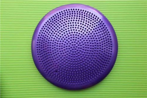 Factory direct sales thickened yoga balance mat, balance plate, roller skating limb stability training mat, massage mat 900g