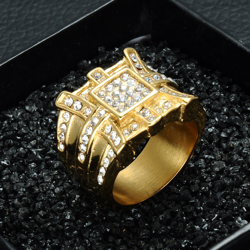 Moda Oro Acero Inoxidable Completo Rhinestone Anillo Ancho Geométrico Venta Al Por Mayor Nihaojewelry display picture 3