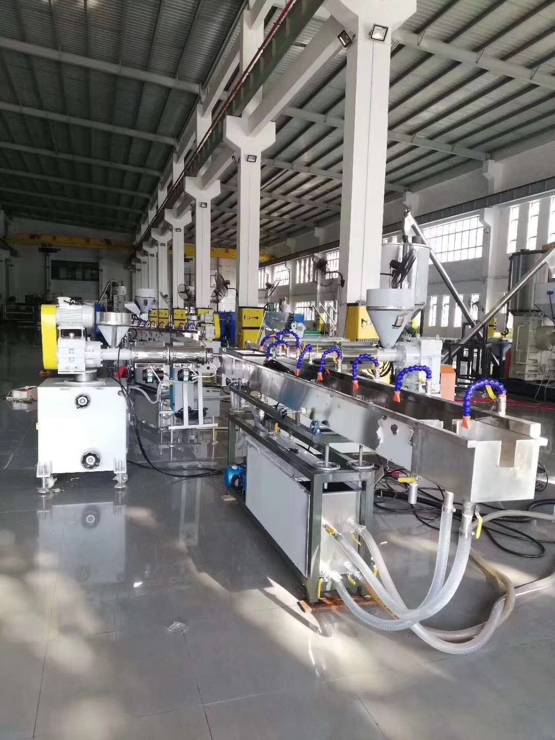 供应PVC包纱管押出生产线包纱管挤出机器 厂家直销不同规格可定制