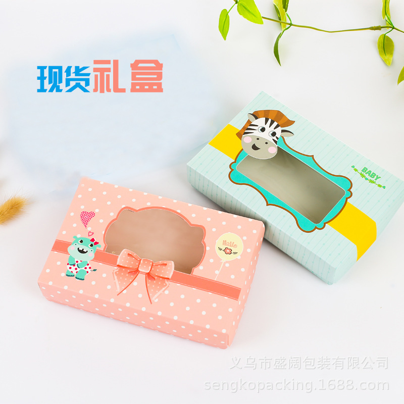 goods in stock Transparent window Cartoon men and women children Underwear Packaging box Heaven and earth covered fold Carton towel Gift box