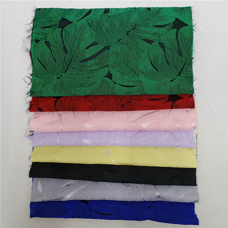 芭蕉叶色织精细花纹大提花布料 全涤纶梭交织春夏连衣裙女装面料