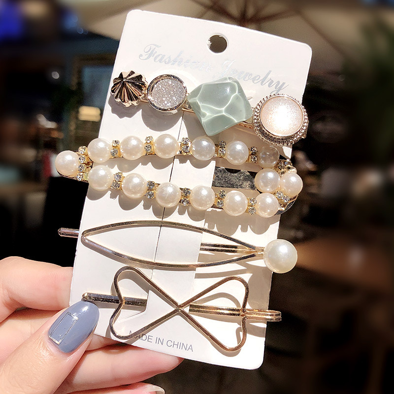 Fashion Wild Geometric Metal Pearl Set Girl Hairpin Bangs Clip Hair Accessories Wholesale Nihaojewelry display picture 6