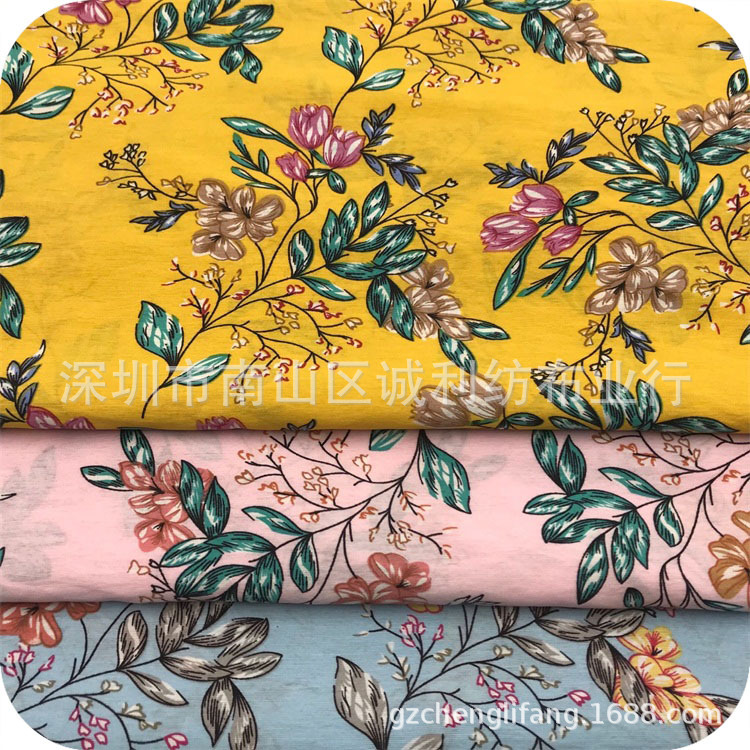 经典连衣裙印花 童装上衣印花布  套装裤装服装印花面料 现货供应