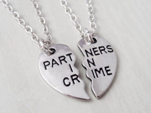 Q¿ PARTNERS IN CRIME   ƴ 