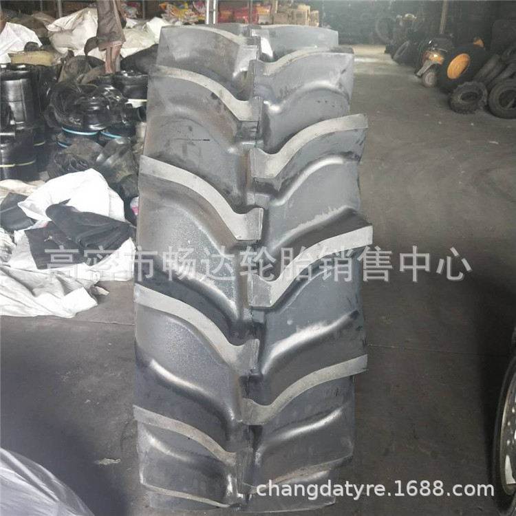 山东桦林 23.1-26  拖拉机农用轮胎 水田高花 人字花纹