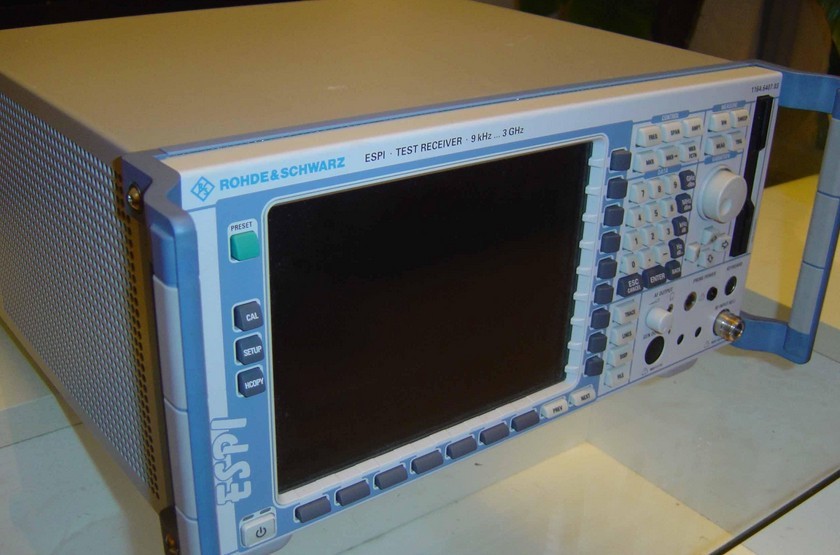 高价收罗德与施瓦茨FSL6/FSL18/FSUP8/FSUP26/FSUP50频谱分析仪