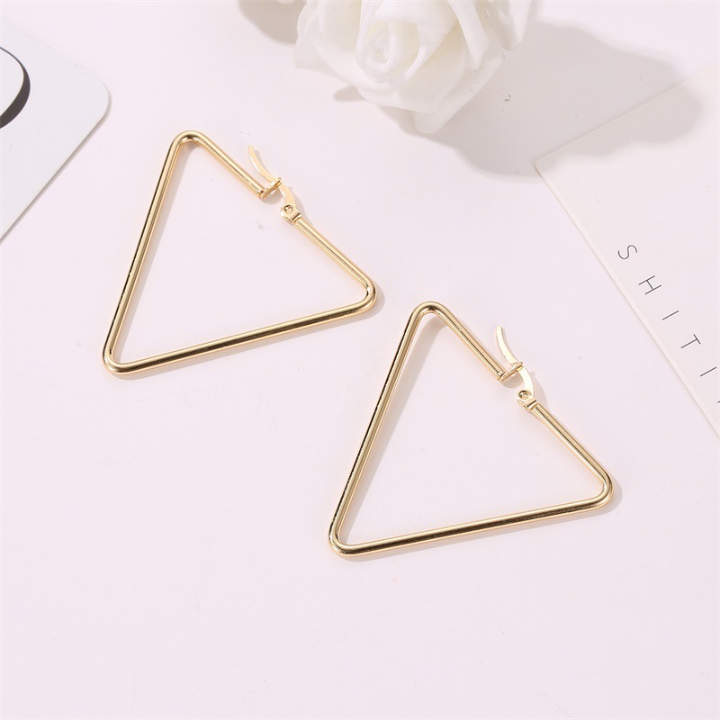 Boucles D&#39;oreilles Simples Géométriques Exagérées Triangle Creux Boucle D&#39;oreille En Gros display picture 4