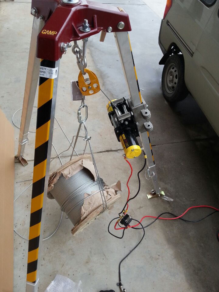 电动救援三脚架/电动救援三角架/遥控升降救援装备/下井救援装备