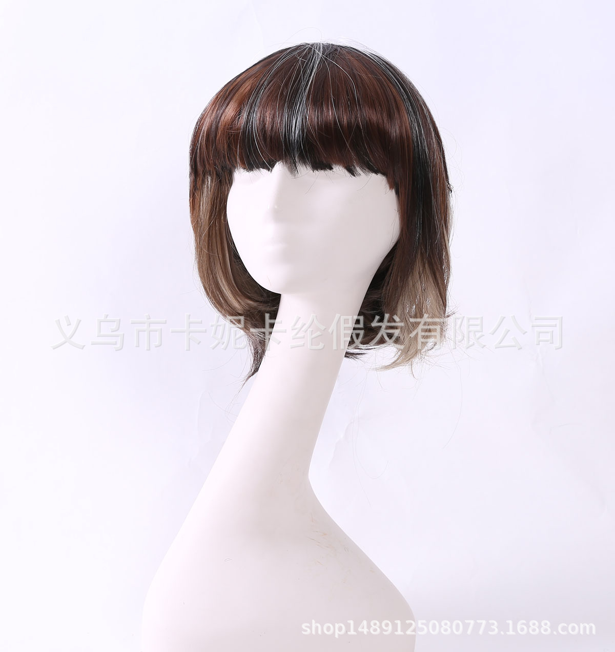 Student BoB hebilla de cabeza flequillo de moda peluca de personalidad de tendencia multicolor