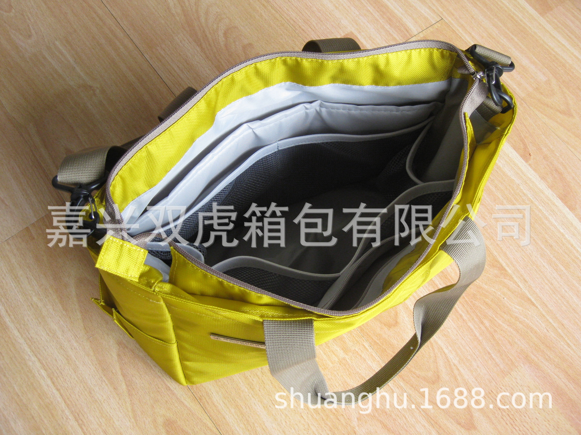 鹅黄妈咪包shxb照片003.jpg