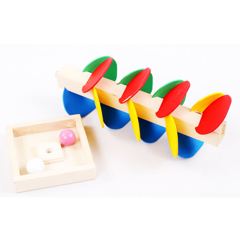 Children's Leaf Rolling Ball Game Image 3