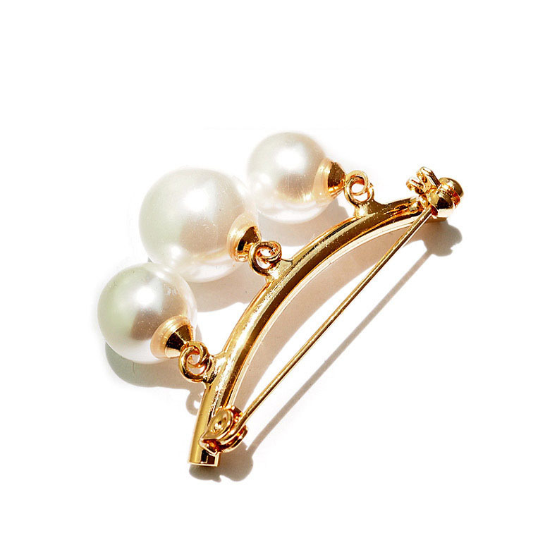 Elegant Geometric Alloy Inlay Artificial Pearls Women's Brooches display picture 1