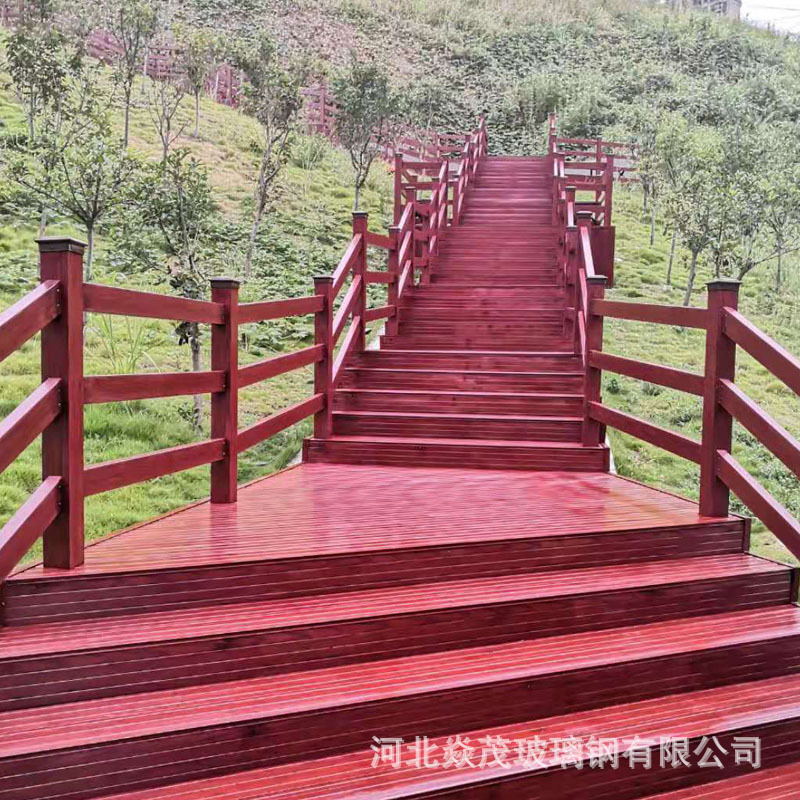 仿木紋玻璃鋼複合管  木紋防護圍欄  景區景點露天玻璃鋼造型