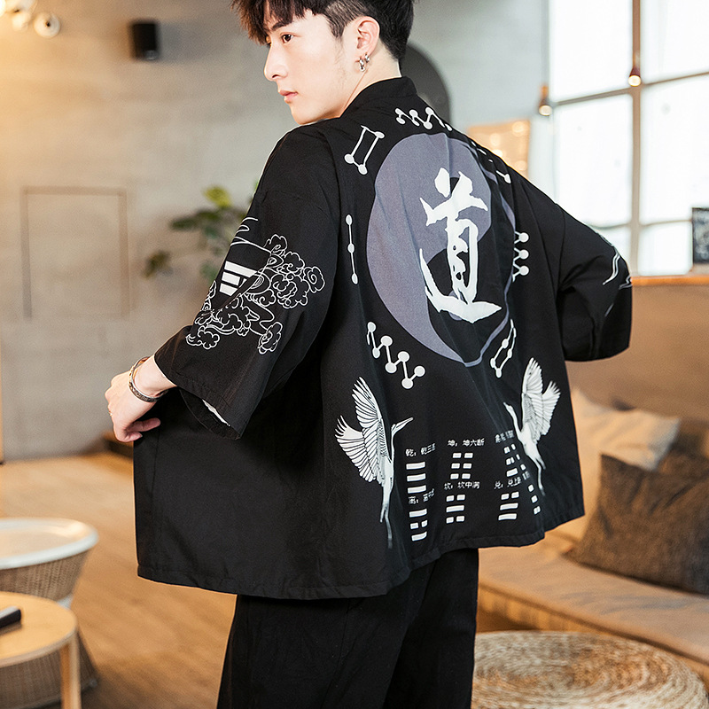 2019 verano nuevo estilo chino gabardina de los hombres retro juventud kimono cardigan tendencia capa de los hombres al por mayor