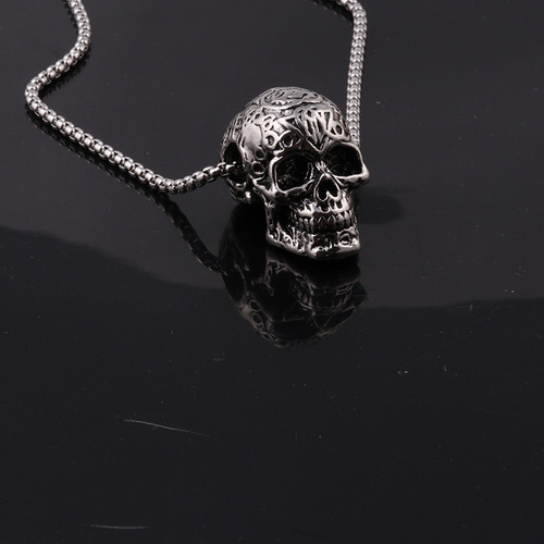 Hipster domineering man skull necklace in Europe and the new tide restoring ancient ways punk rock demon skull pendant accessories