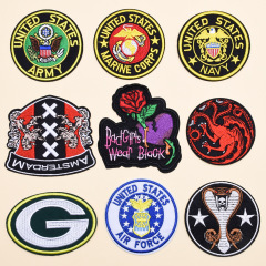 時尚刺繡徽章批發 背膠補丁貼服飾電腦繡花章 刺繡布貼批發可