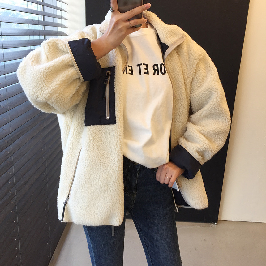 Women's Lamb Wool Coat With Pocket Detail And Stand Collar_voghion.com
