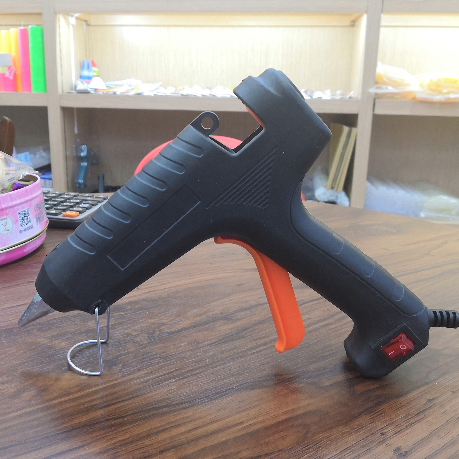 黑色带开关大功率胶枪