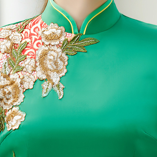 Chinese Dress Qipao for women Long green embroidered cheongsam sleeve cheongsam performance cheongsam country