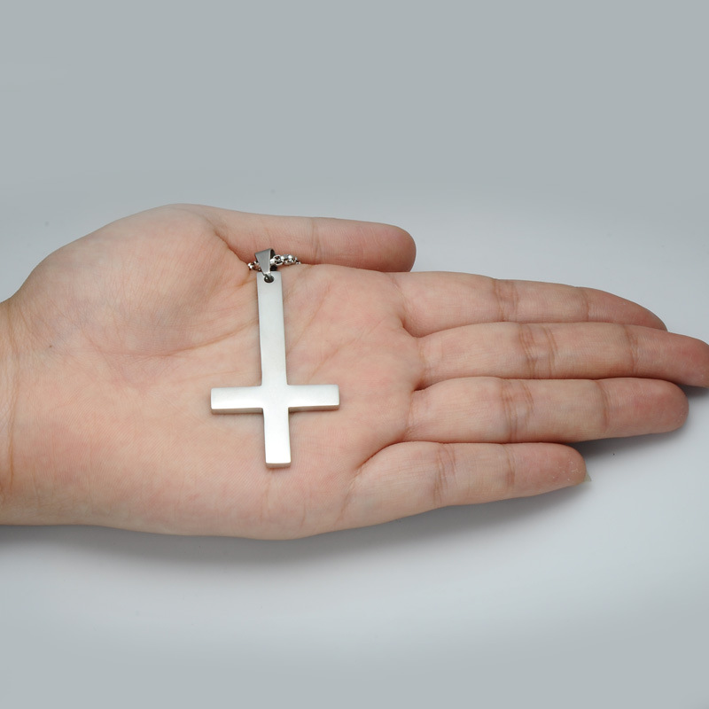 Retro Stainless Steel St. Peter's Inverted Cross Pendant Necklace Wholesale Nihaojewelry display picture 2