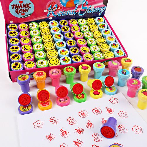 Manufacturers wholesale creative new expression stamps, round pattern rubber stamps, cartoon stamps, student supplies
