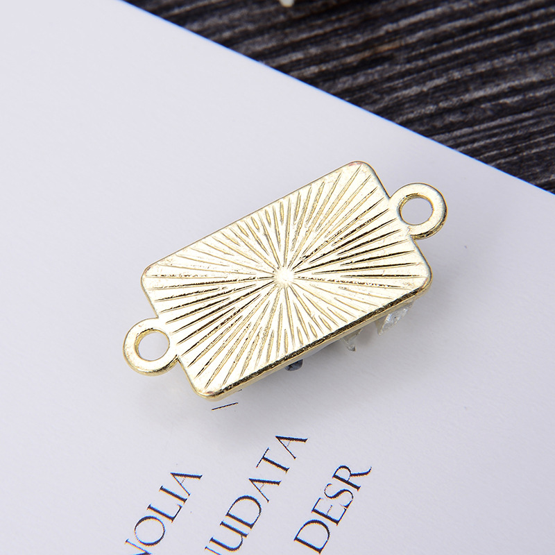 12g Weight Pendant Jewelry Making Type 16*20mm Jewelry Making Size DIY Jewelry Accessories Classification 5 PCS/Package Quantity Alloy Material Heart Shape Pattern Enamel Design Simple Style Style 5 PCS/Package 16*20mm Alloy Heart Shape Pendant 22