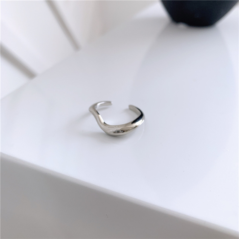 Ring Minimalist Irregular Curved Wave Smooth Adjustable display picture 4