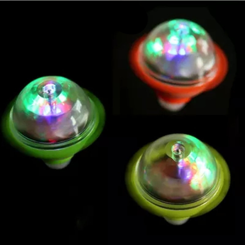 Brillante fricción encaje flash Gyro niños tradicional pequeño juguete puesto Venta caliente suministro luminoso Gyro