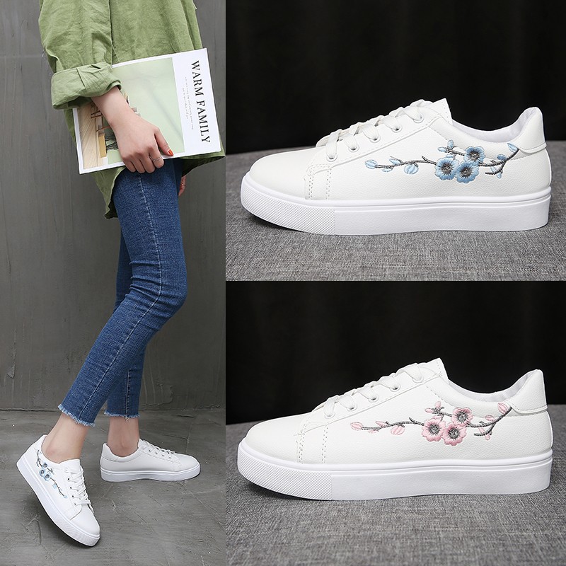 Peach Blossom White Single Women Embroidery Leisure Flat Sole Sneakers