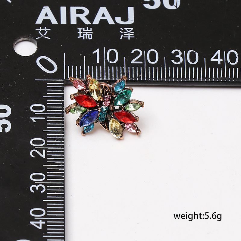 New Creative Geometric Diamonds Stud Earrings display picture 1