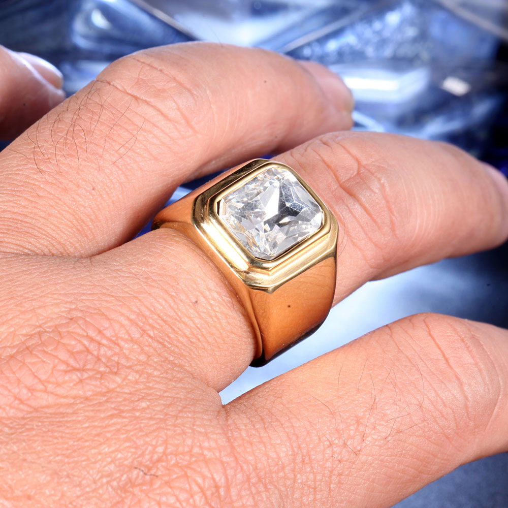 Square Pattern Men'S Gender Inlay Design Retro Square Titanium Steel Inlay Gem Glass Stone 18K Gold Plated Men'S Rings