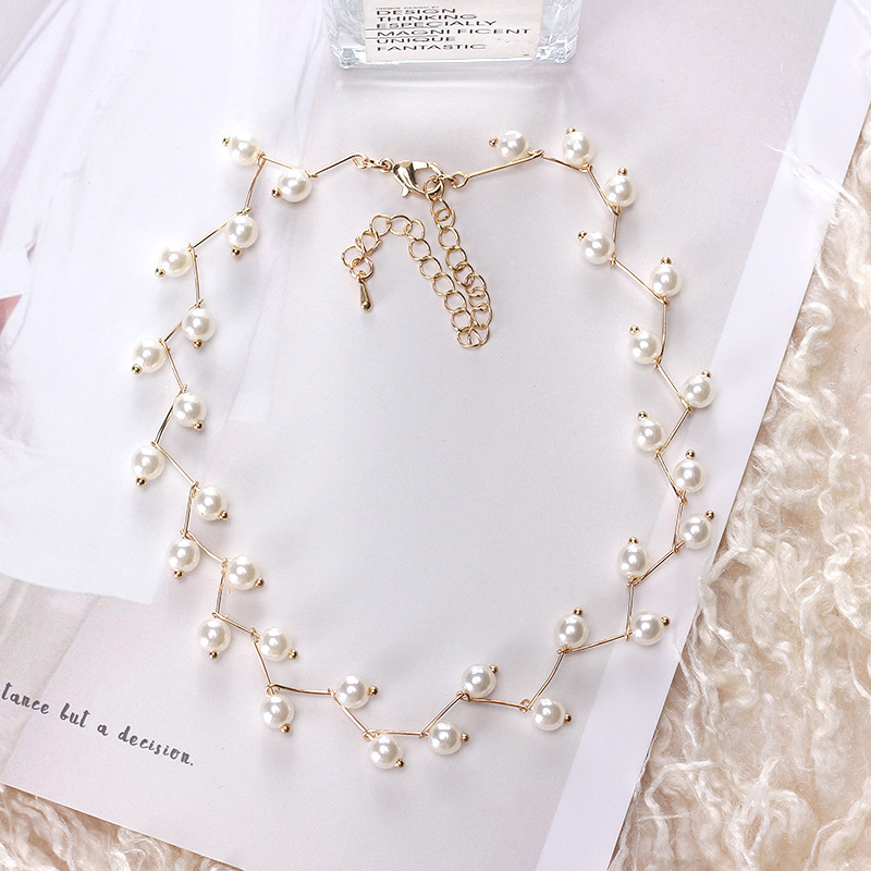 Pearl Clavicle Chain Women's Neck Strap Simple Short Necklace display picture 4