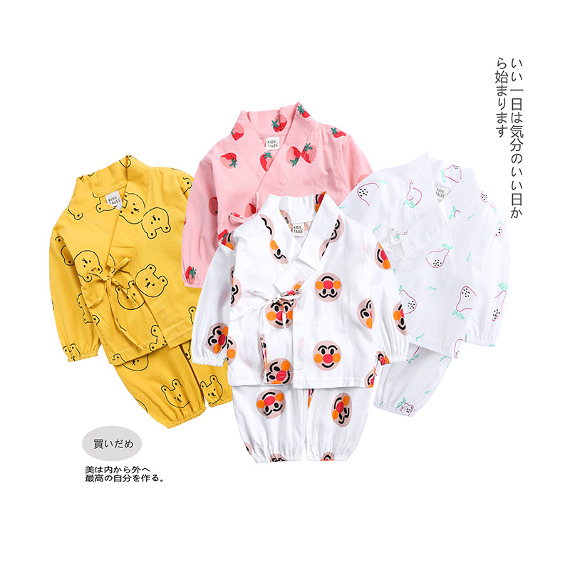 The manufacturer directly provides children's clothes for boys and
