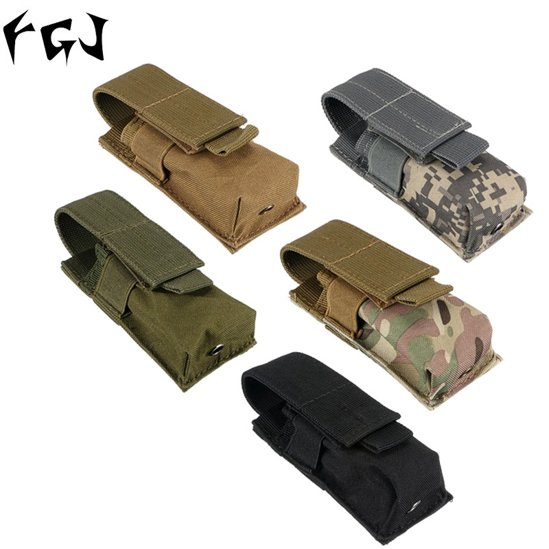 供应迷彩单联手电包户外运动配件包军迷手电筒包止血剪刀包