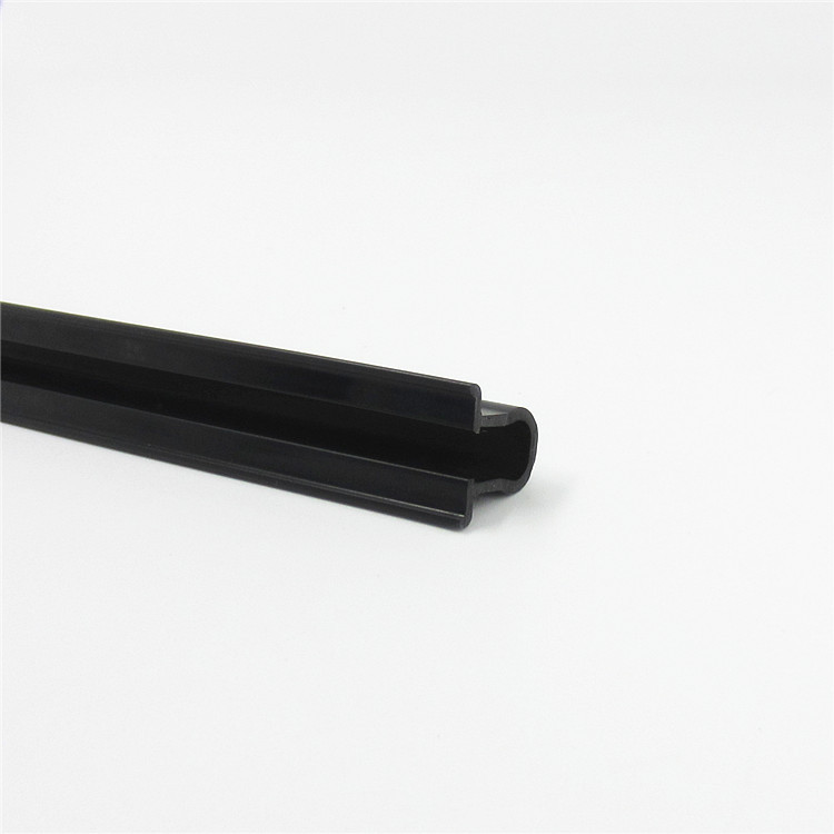 Productos de extrusión de plástico Tira de plástico de PVC sellado de borde de sellado Tira en forma de U Procesamiento de extrusión de perfil de PVC