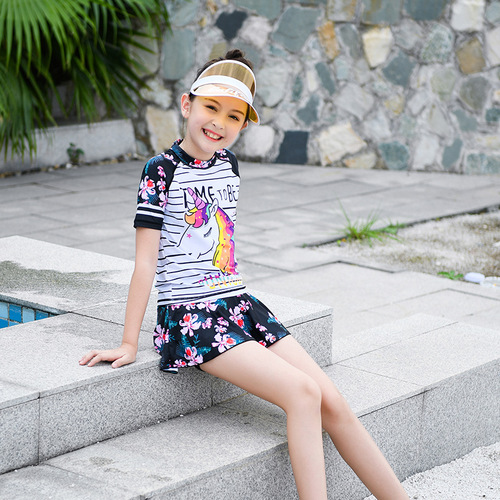 Bubble boy digital printing medium and large children's swimsuit children's split swimsuit Korean version 5-15 years old girls swimwear medium and large children