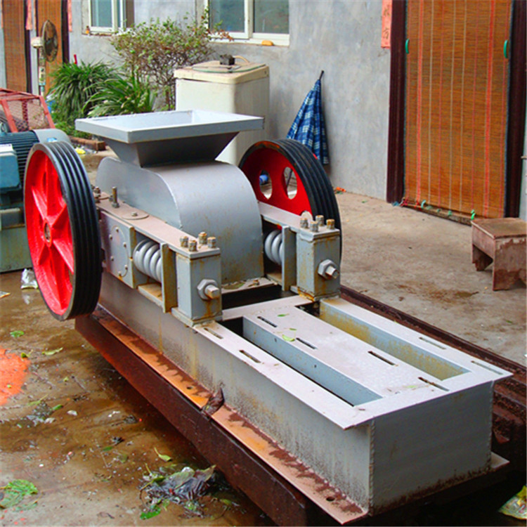 供应对辊破碎机610x400 炉渣煤矸石对辊粉碎机  实验室双辊粉碎机