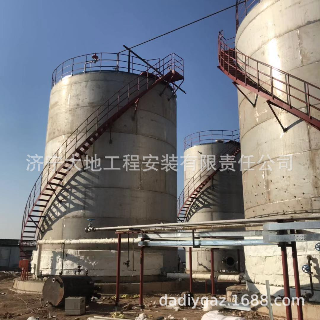 500 standing stainless steel storage tank in the floating -top…
