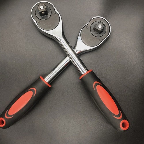 Factory wholesale one piece dropshipping two-point ratchet quick wrench two-way large quick wrench socket quick wrench