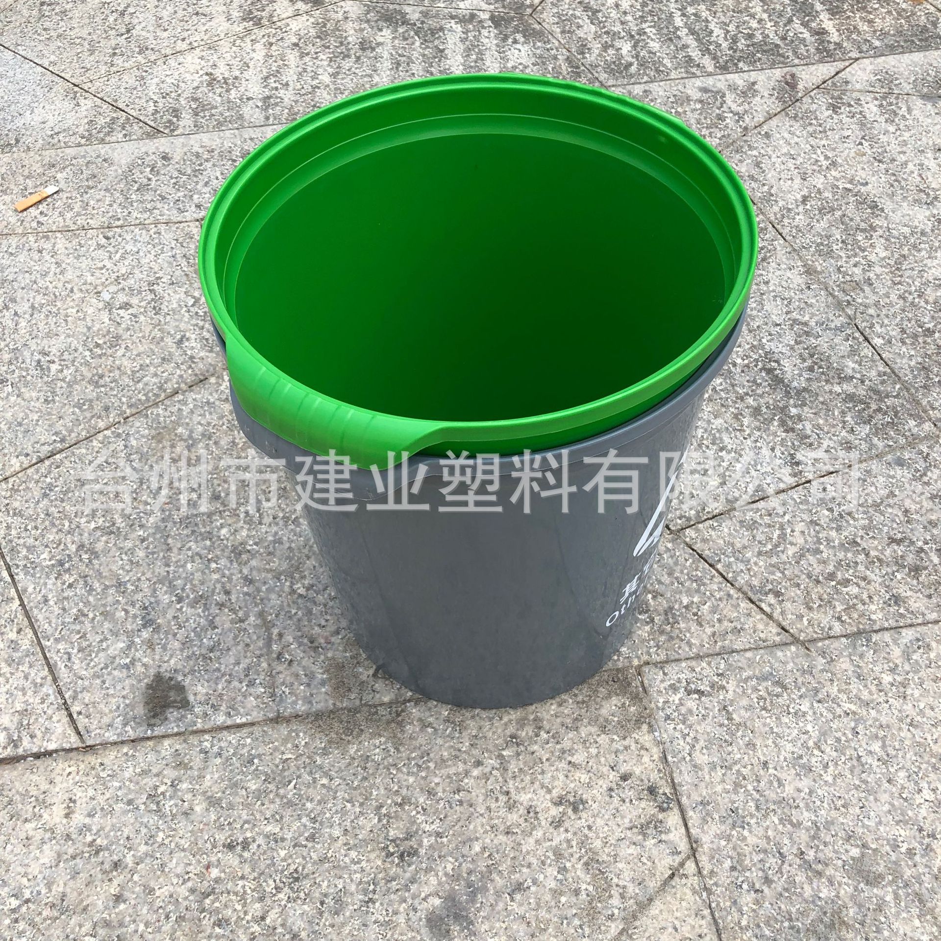 D4D9CBEB833BD6AB1E99E490FFC052