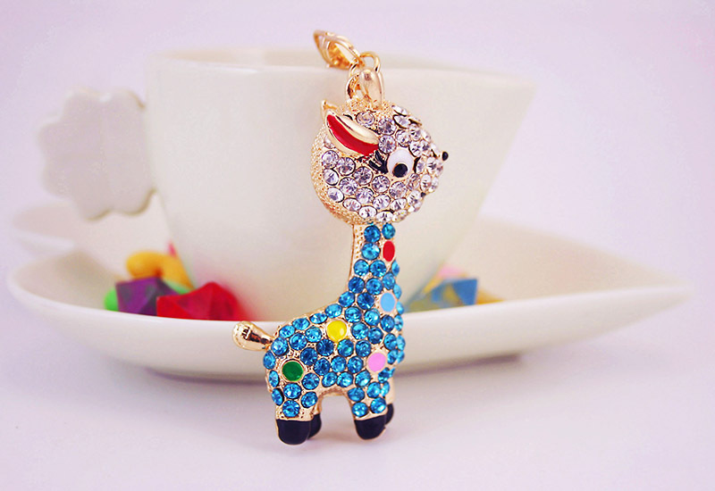 44g Weight Alloy, Metal Material Doll Pattern Unisex Gender Pink, Red, Blue Color Alloy Rhinestone Deer Keychain 11