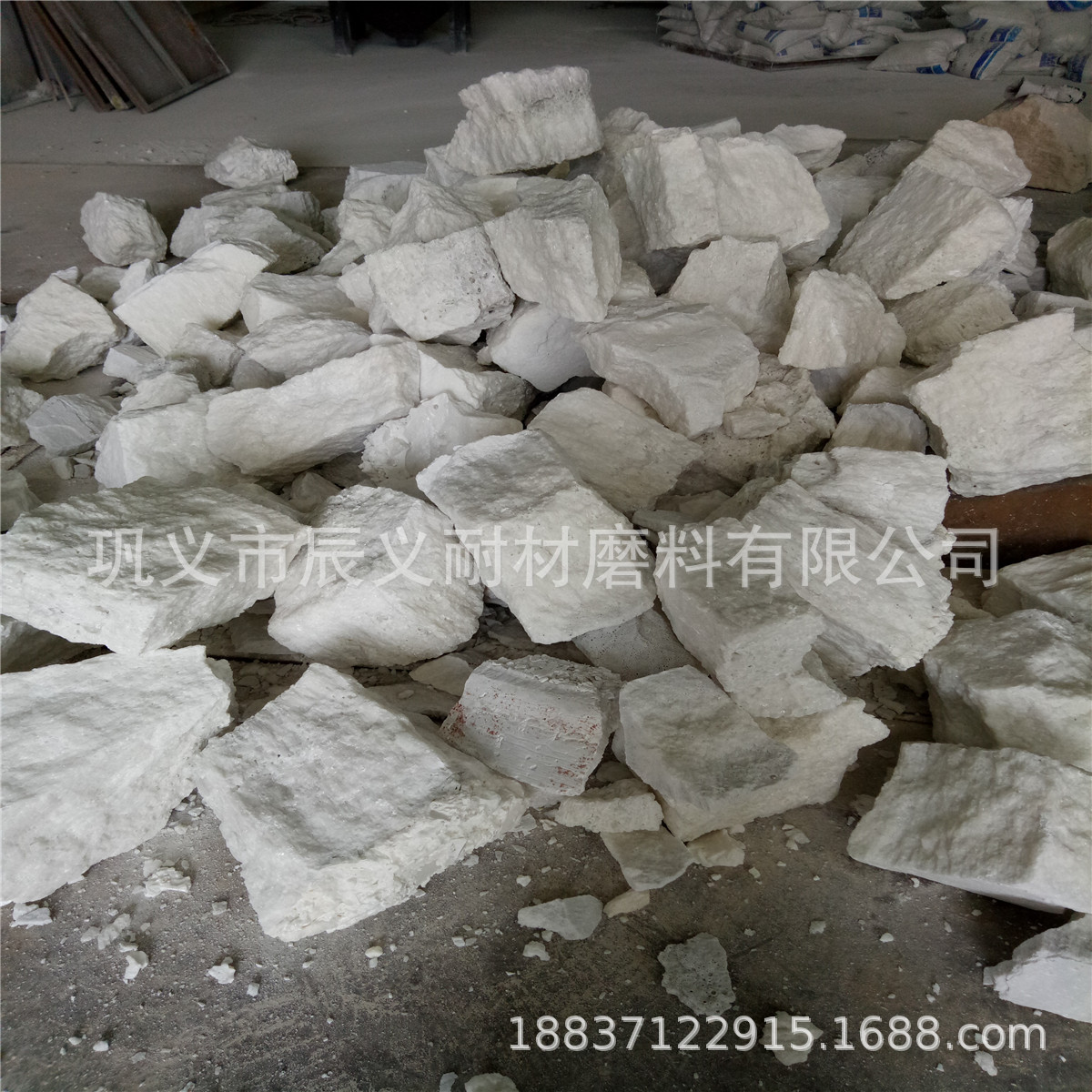 铝镁尖晶石0-1-3-5-8mm 氧化铝合成尖晶石 高铝高镁电熔尖晶石粉